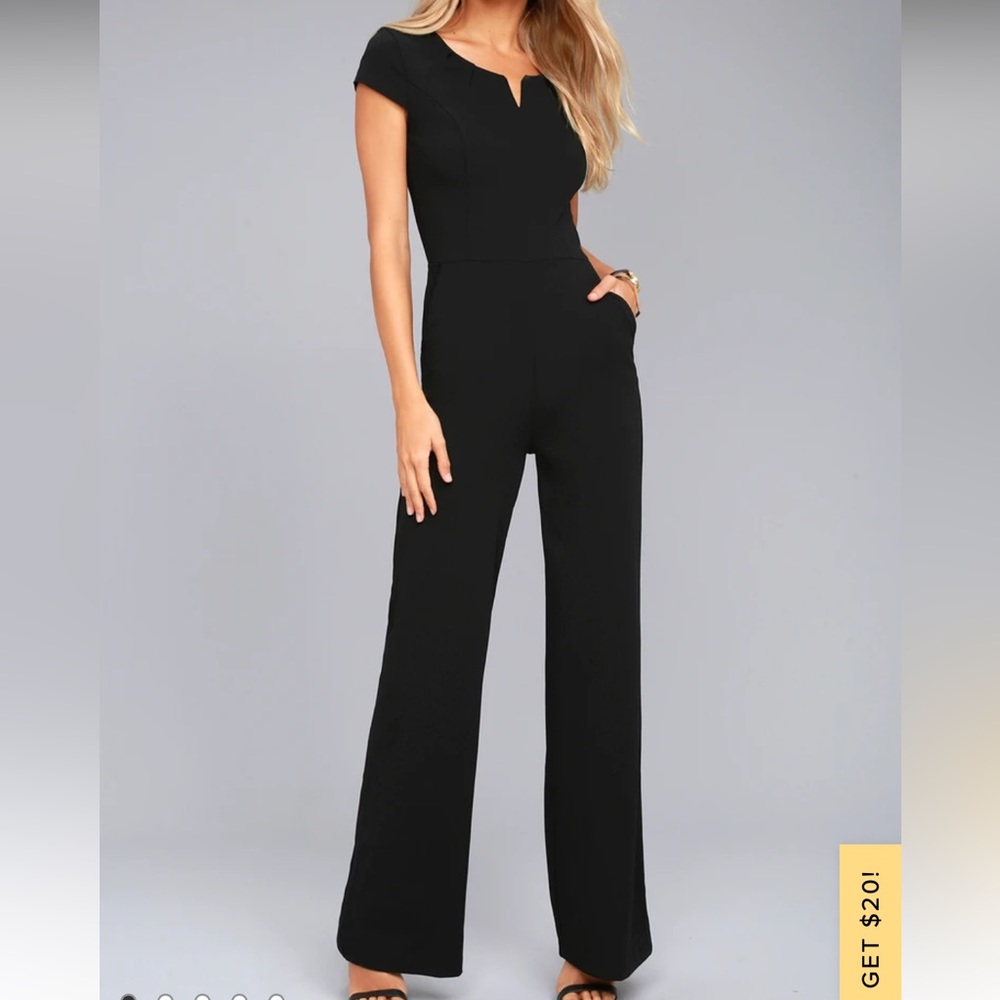 Lulu’s Goal Getter Black Short Sleeve Jumpsuit NWT